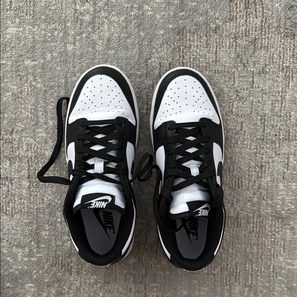 Nike Dunks women’s size 6